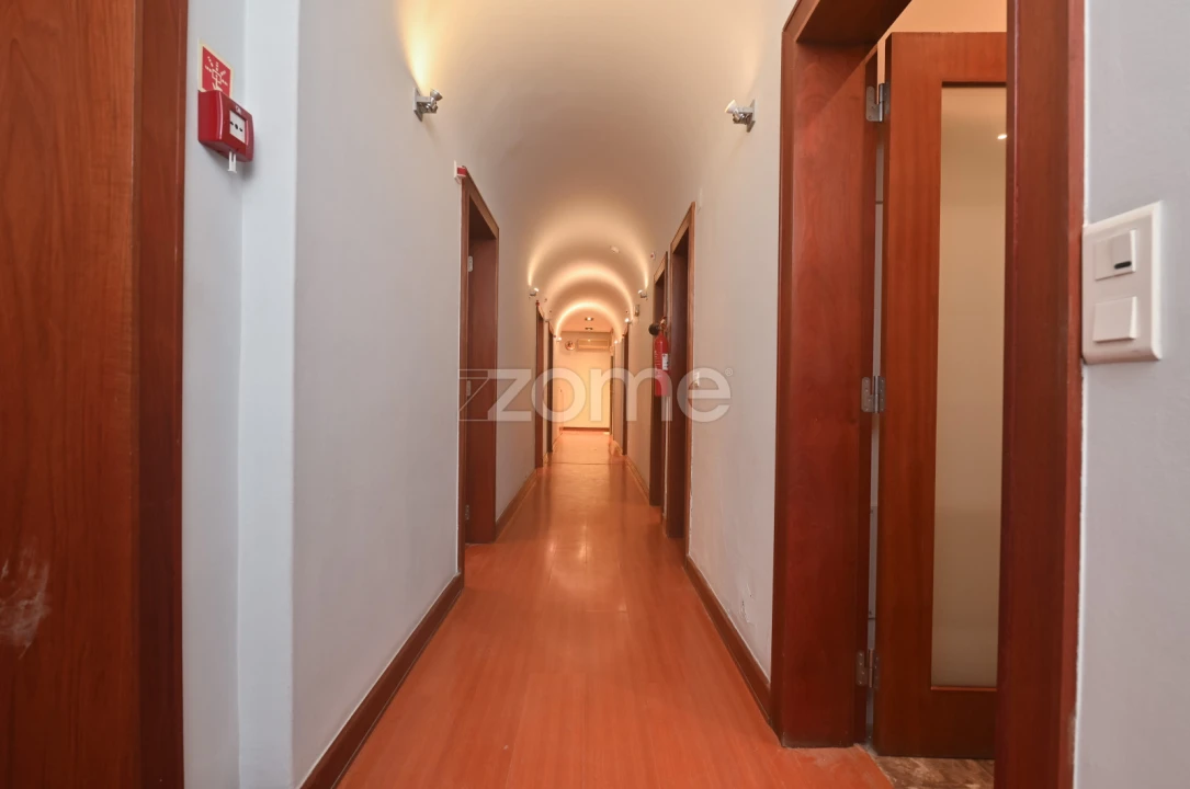 Apartamento T7 para Venda em Avenidas Novas Foto 17