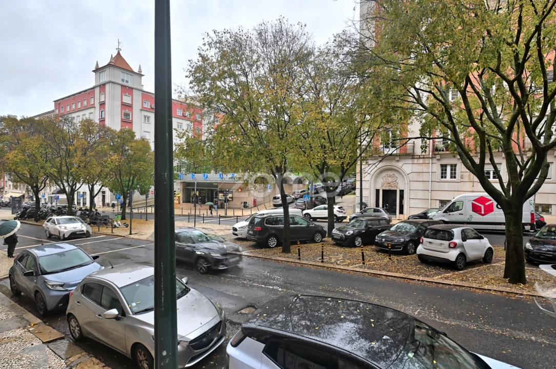 Apartamento T7 para Venda em Avenidas Novas Foto 31
