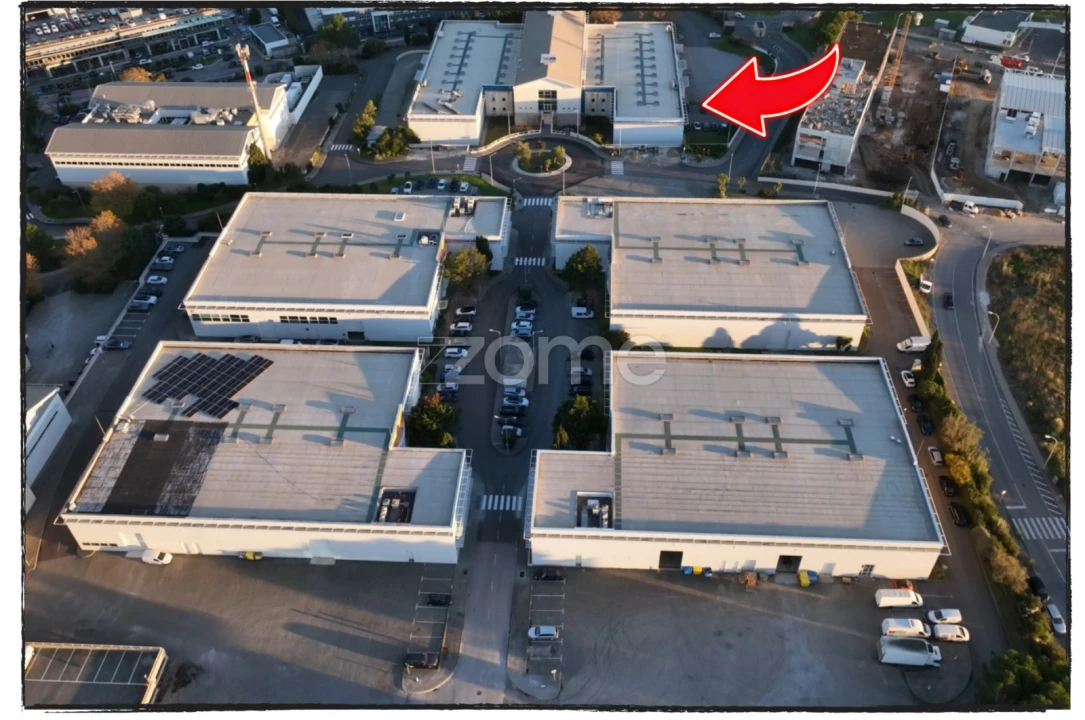 Escritório para Arrendamento em Santa Maria e São Miguel, São Martinho, São Pedro Penaferrim Foto 15