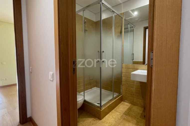 Apartamento T2 para Arrendamento em Venteira Foto 18