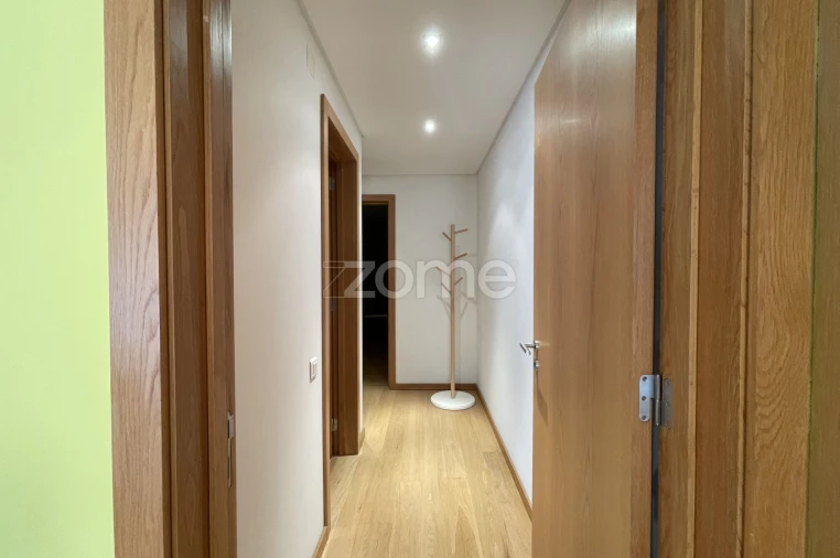 Apartamento T2 para Arrendamento em Venteira Foto 10
