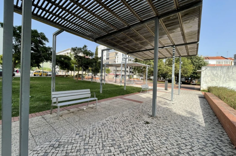 Apartamento T2 para Arrendamento em Venteira Foto 26