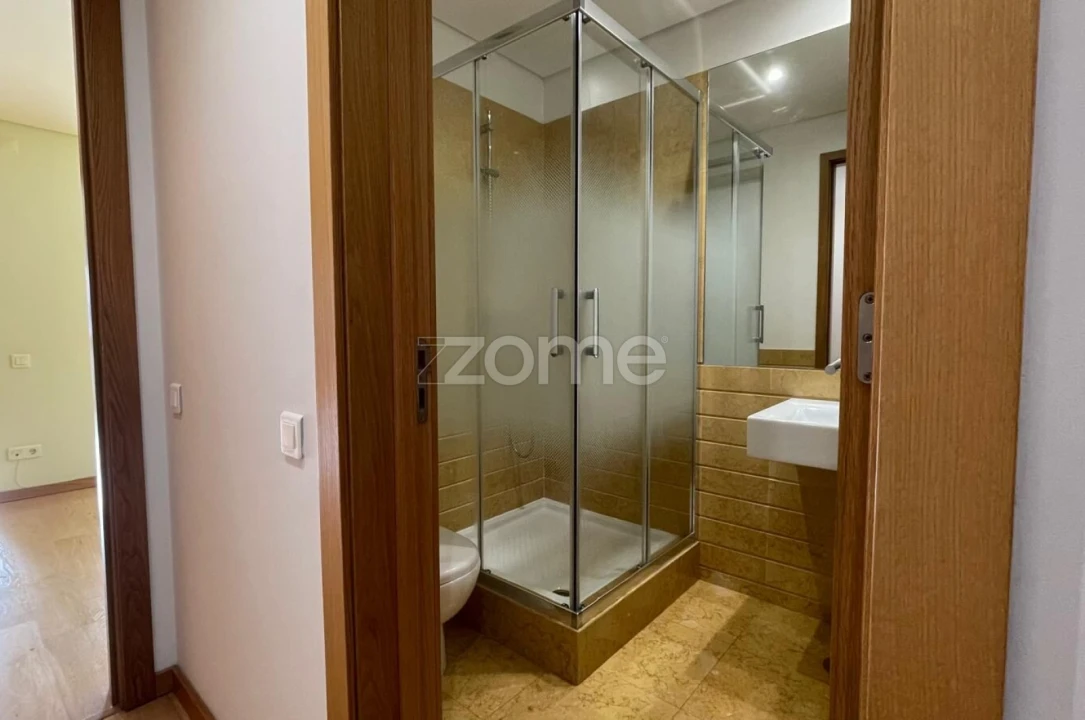 Apartamento T2 para Arrendamento em Venteira Foto 18