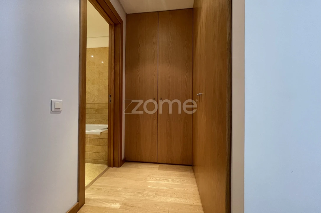 Apartamento T2 para Arrendamento em Venteira Foto 13