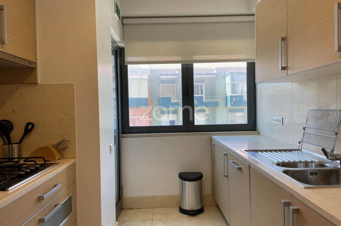 Apartamento T2 para Arrendamento em Venteira Foto 5