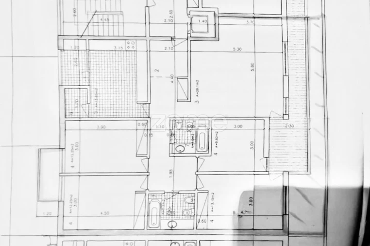 Apartamento T4 para Arrendamento em Santa Maria, São Pedro e Matacães Foto 29