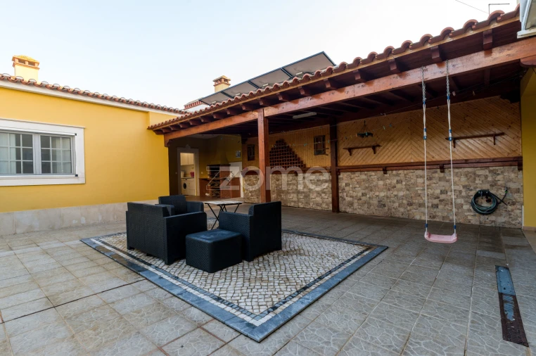 Moradia T3 para Venda em Almeirim Foto 22