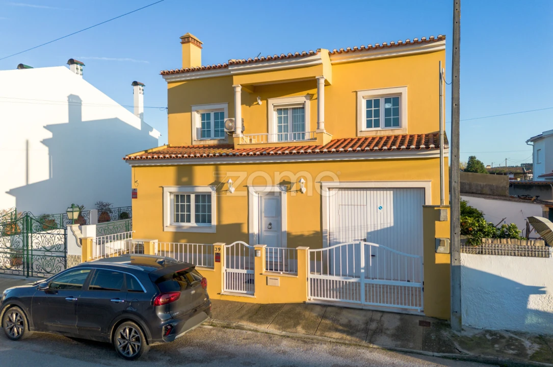 Moradia T3 para Venda em Almeirim Foto 2