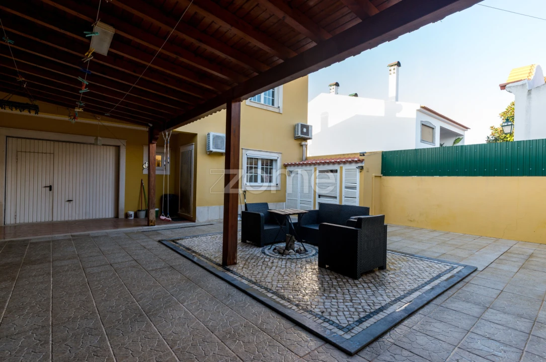 Moradia T3 para Venda em Almeirim Foto 24