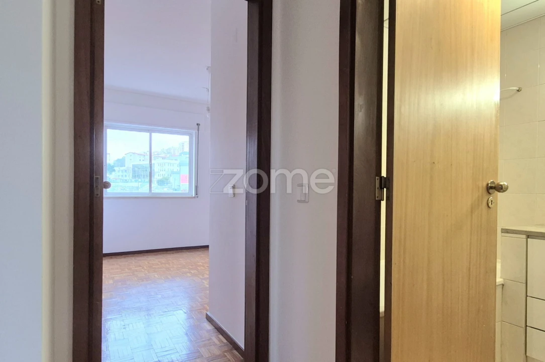 Apartamento T3 para Arrendamento em Alfragide Foto 20