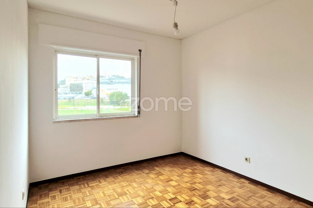 Apartamento T3 para Arrendamento em Alfragide Foto 21