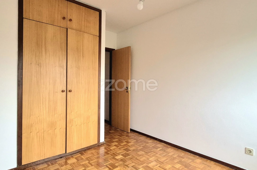 Apartamento T3 para Arrendamento em Alfragide Foto 23