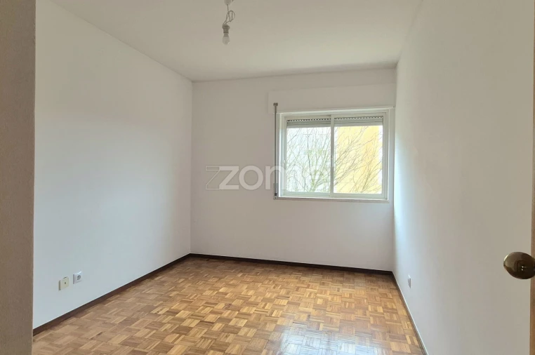 Apartamento T3 para Arrendamento em Alfragide Foto 15