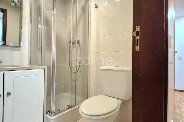 Apartamento T3 para Arrendamento em Alfragide Foto 8