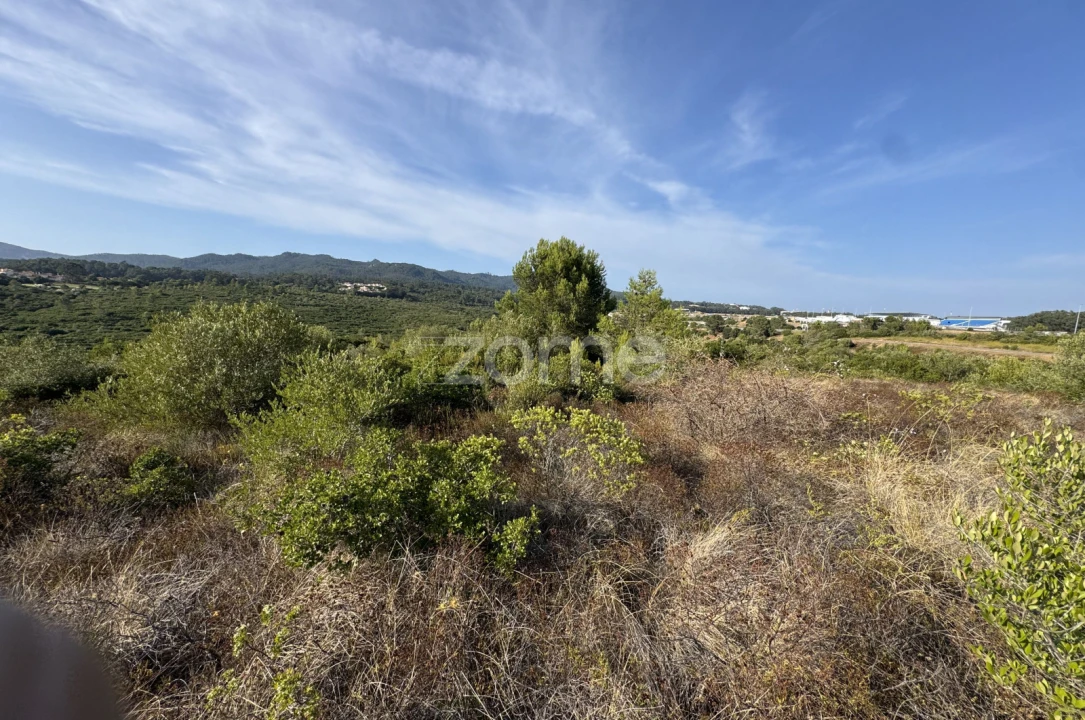 Terreno para Venda em Alcabideche Foto 1