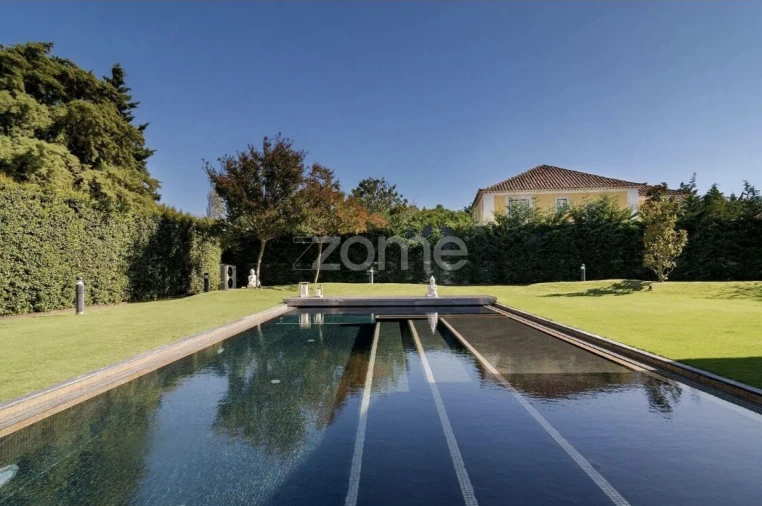 Moradia T5 para Venda em Santa Maria e São Miguel, São Martinho, São Pedro Penaferrim Foto 2