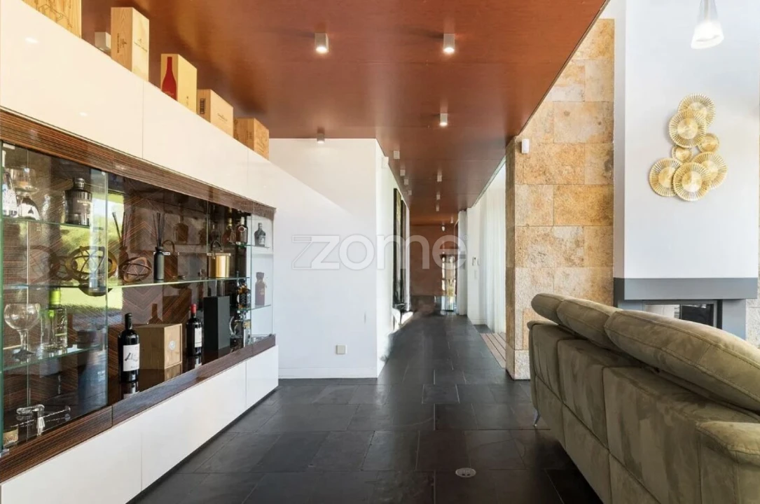 Moradia T5 para Venda em Santa Maria e São Miguel, São Martinho, São Pedro Penaferrim Foto 8