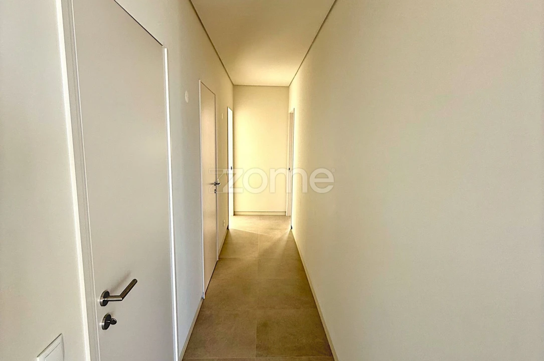 Apartamento T3 para Venda em Portimão Foto 11