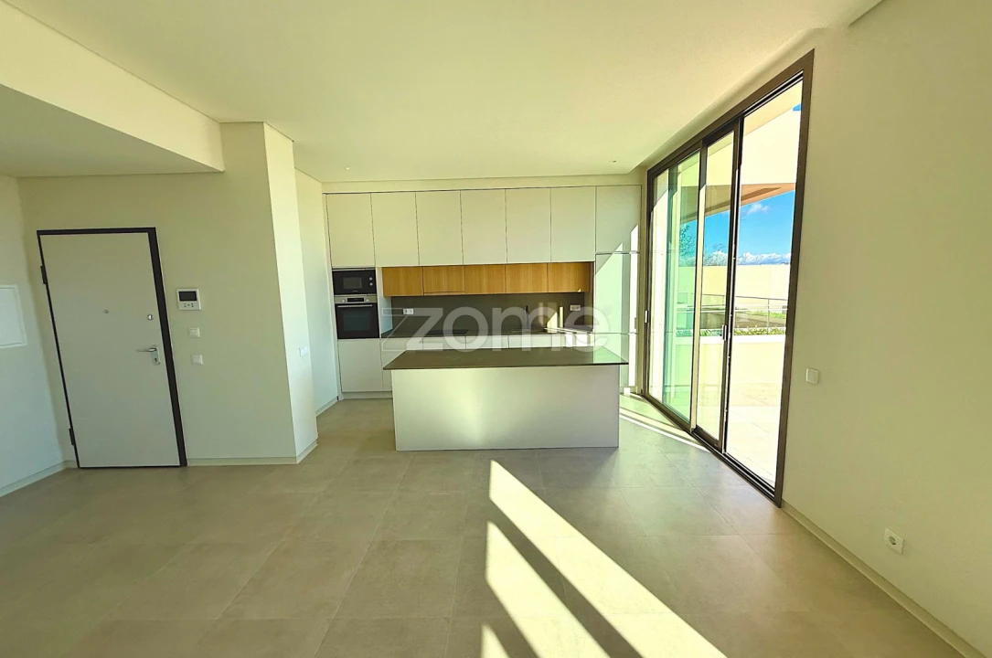 Apartamento T3 para Venda em Portimão Foto 3