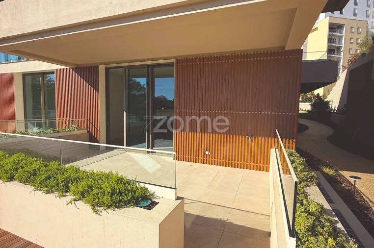 Apartamento T2 para Venda em Portimão Foto 12