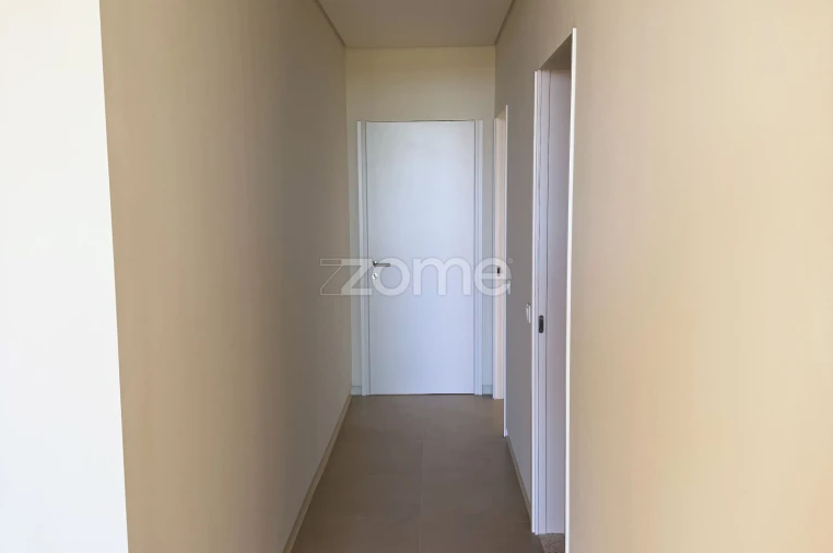 Apartamento T2 para Venda em Portimão Foto 9
