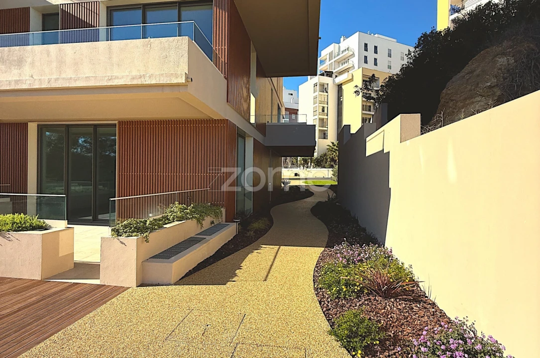Apartamento T2 para Venda em Portimão Foto 18