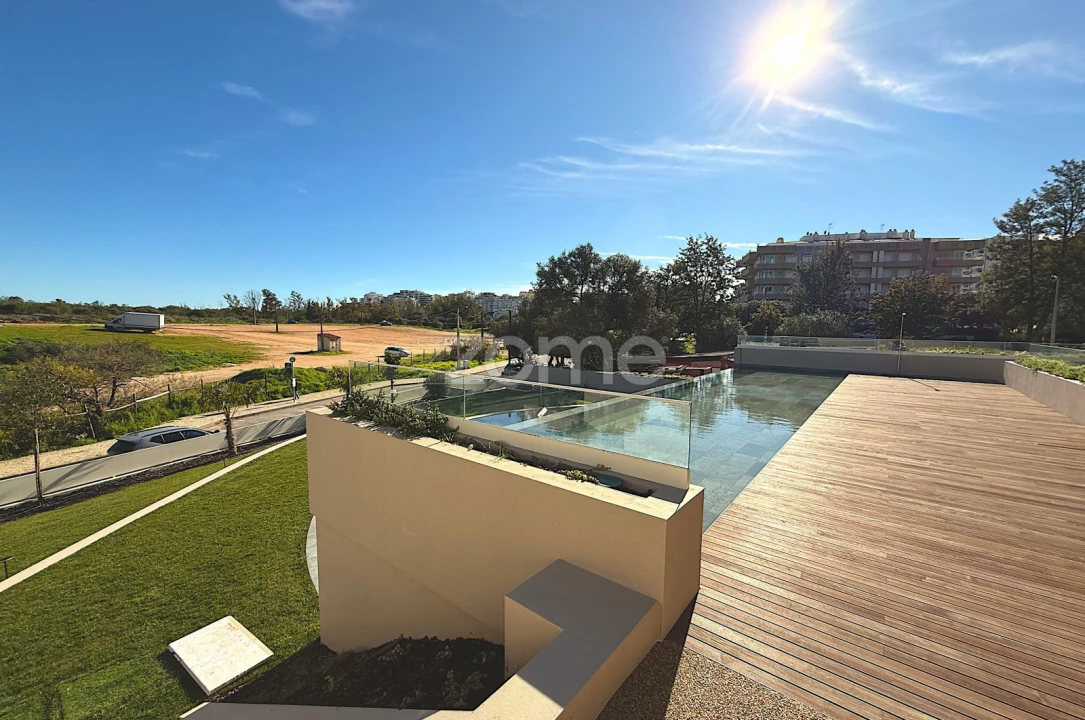 Apartamento T2 para Venda em Portimão Foto 19