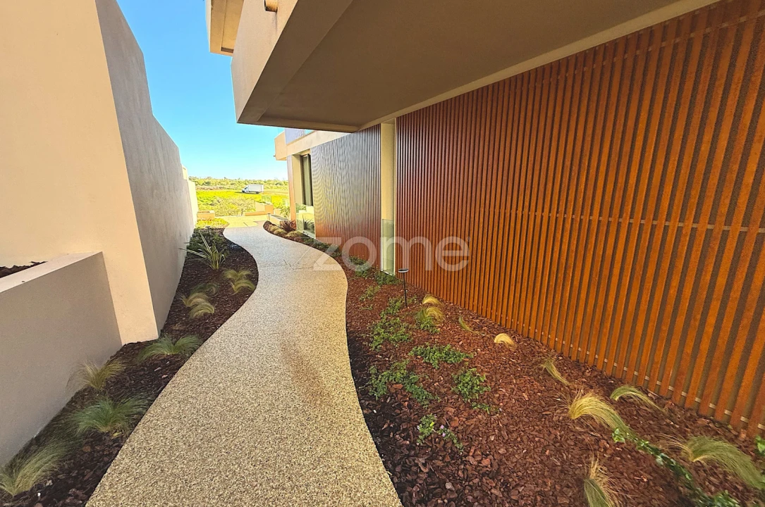 Apartamento T2 para Venda em Portimão Foto 16