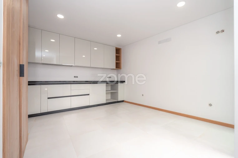 Moradia T3 para Venda em Ançã Foto 5