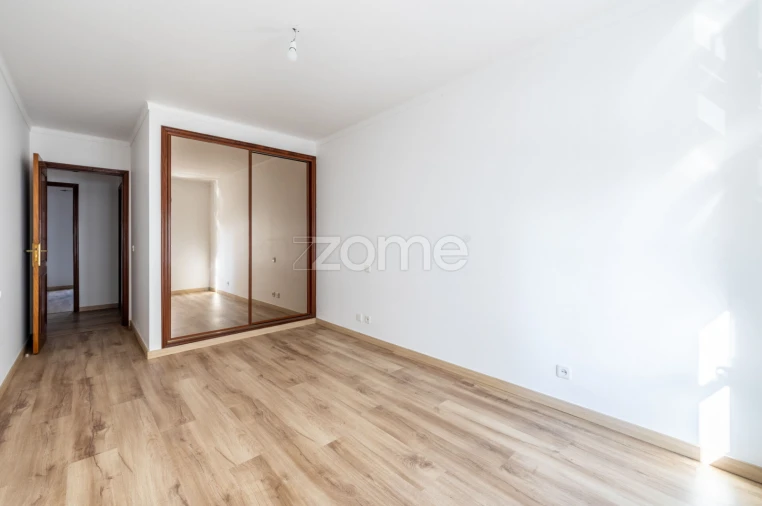 Apartamento T3 para Arrendamento em Marrazes e Barosa Foto 33