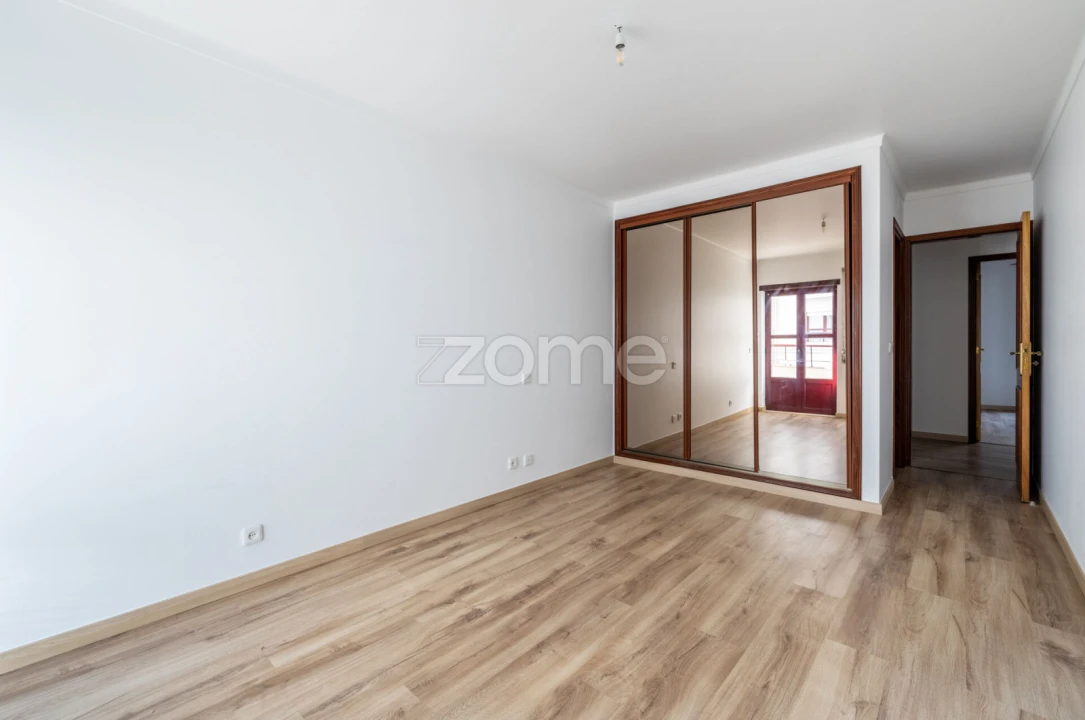 Apartamento T3 para Arrendamento em Marrazes e Barosa Foto 30