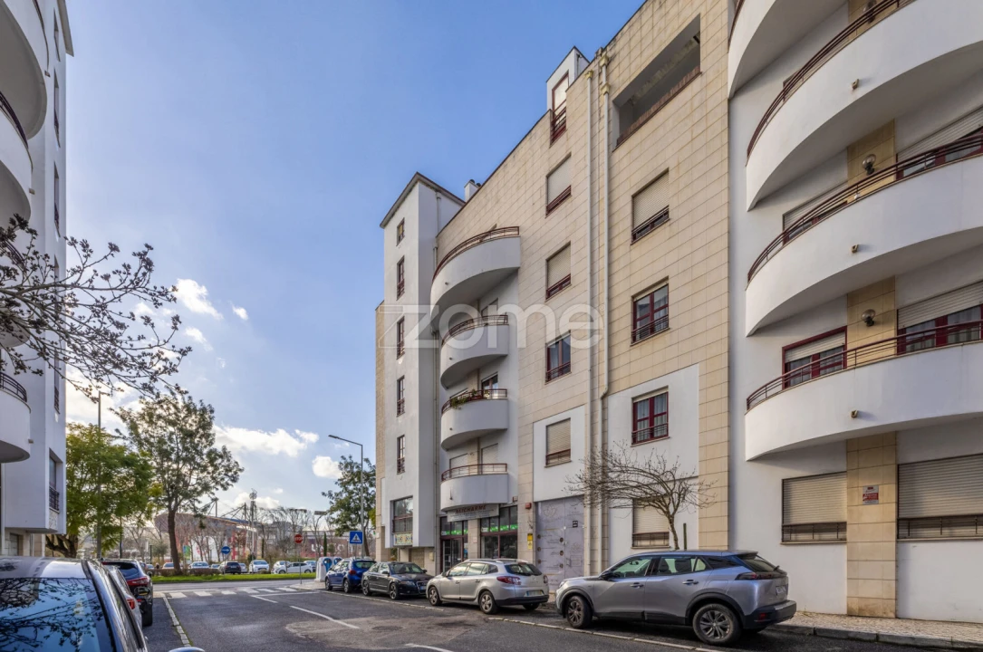 Apartamento T3 para Arrendamento em Marrazes e Barosa Foto 1