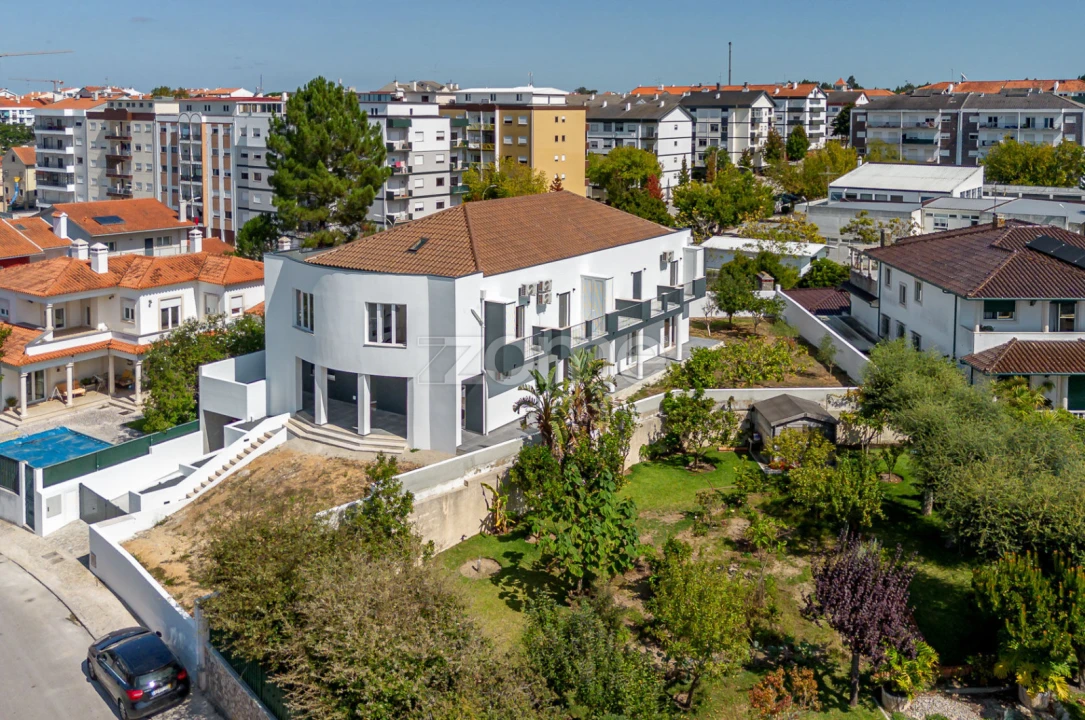Prédio para Venda em Leiria, Pousos, Barreira e Cortes Foto 4