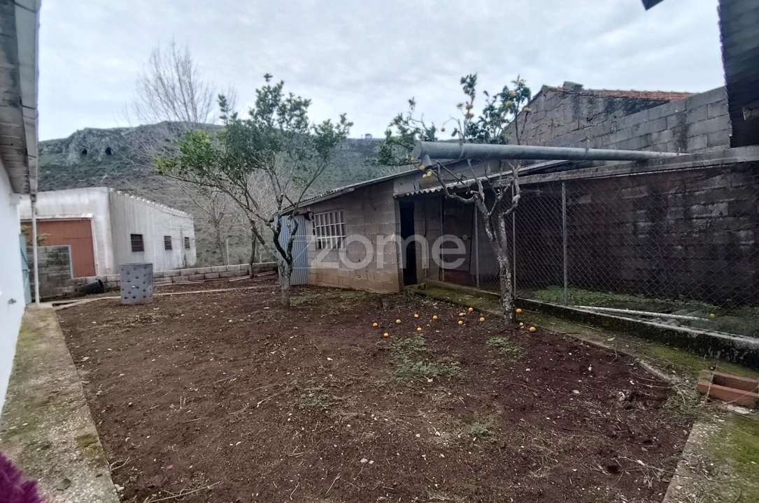 Moradia T3 para Venda em Mira de Aire Foto 45