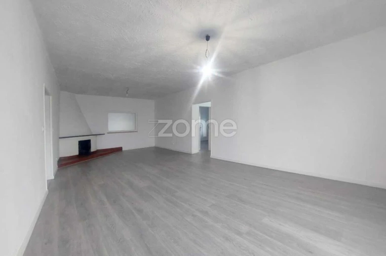 Moradia T3 para Venda em Mira de Aire Foto 64