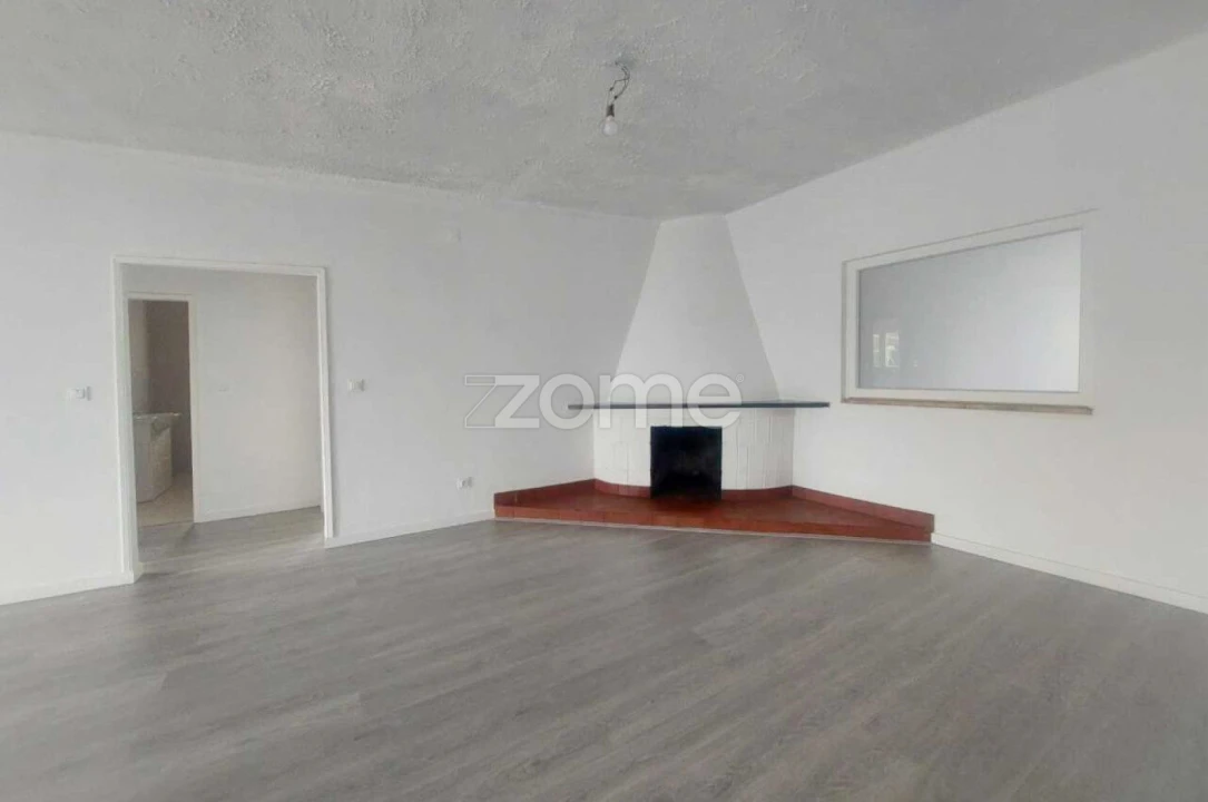 Moradia T3 para Venda em Mira de Aire Foto 5