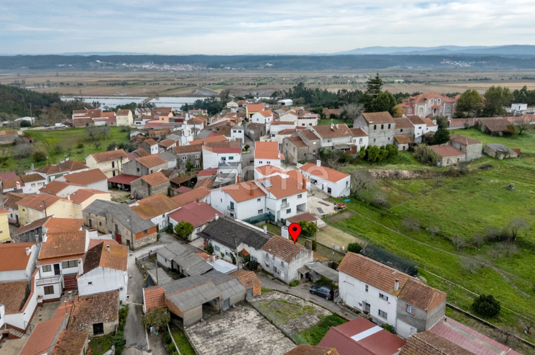 Moradia T1 para Venda em Gesteira e Brunhós Foto 2