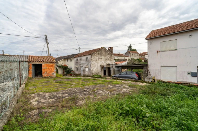 Moradia T1 para Venda em Gesteira e Brunhós Foto 8