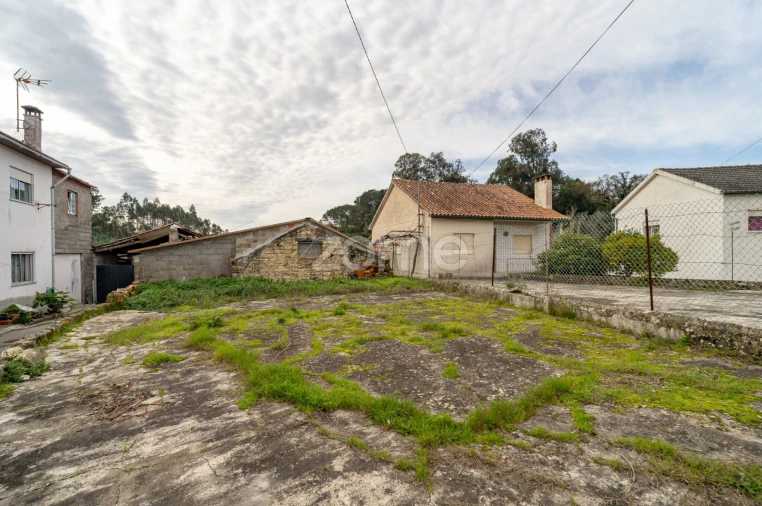 Moradia T1 para Venda em Gesteira e Brunhós Foto 9