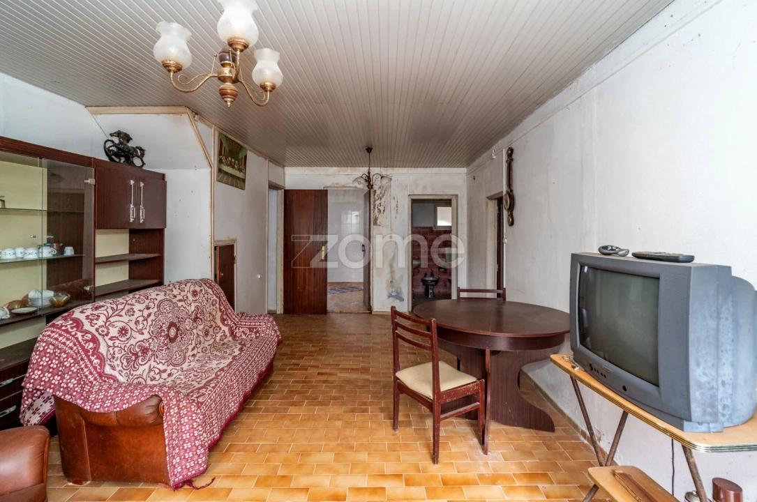 Moradia T2 para Venda em Samuel Foto 13