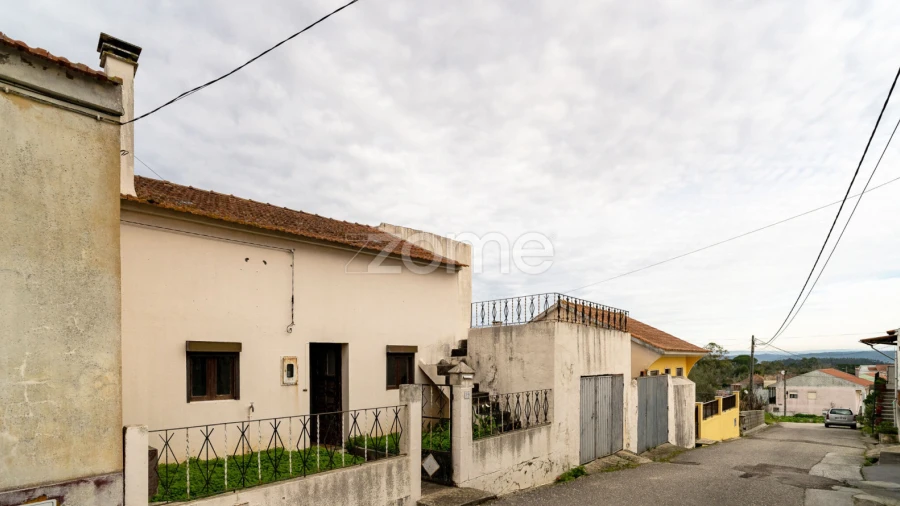 Moradia T2 para Venda em Samuel