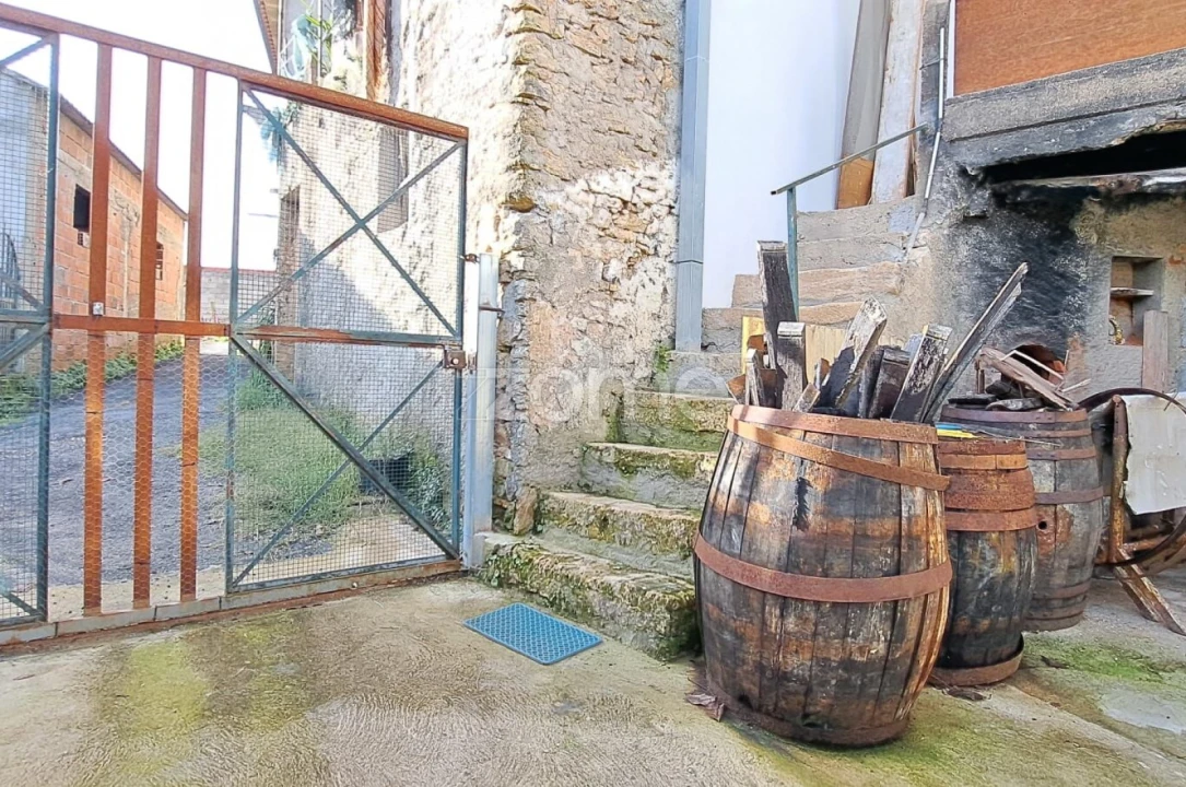 Moradia T3 para Venda em Almalagues Foto 38