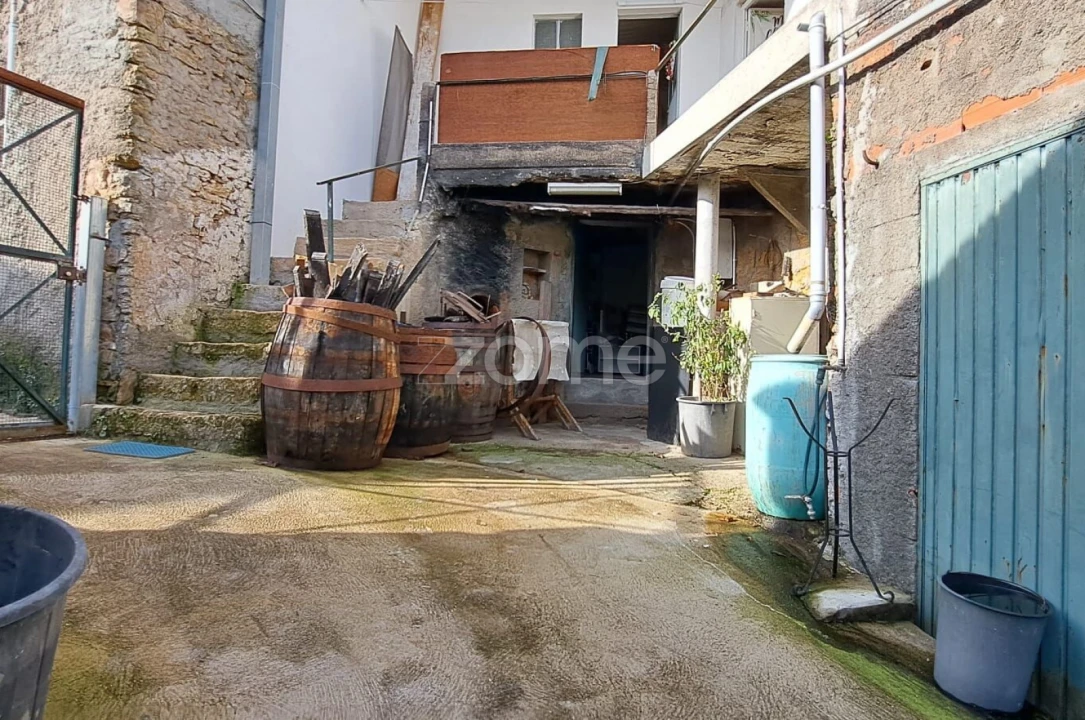 Moradia T3 para Venda em Almalagues Foto 35