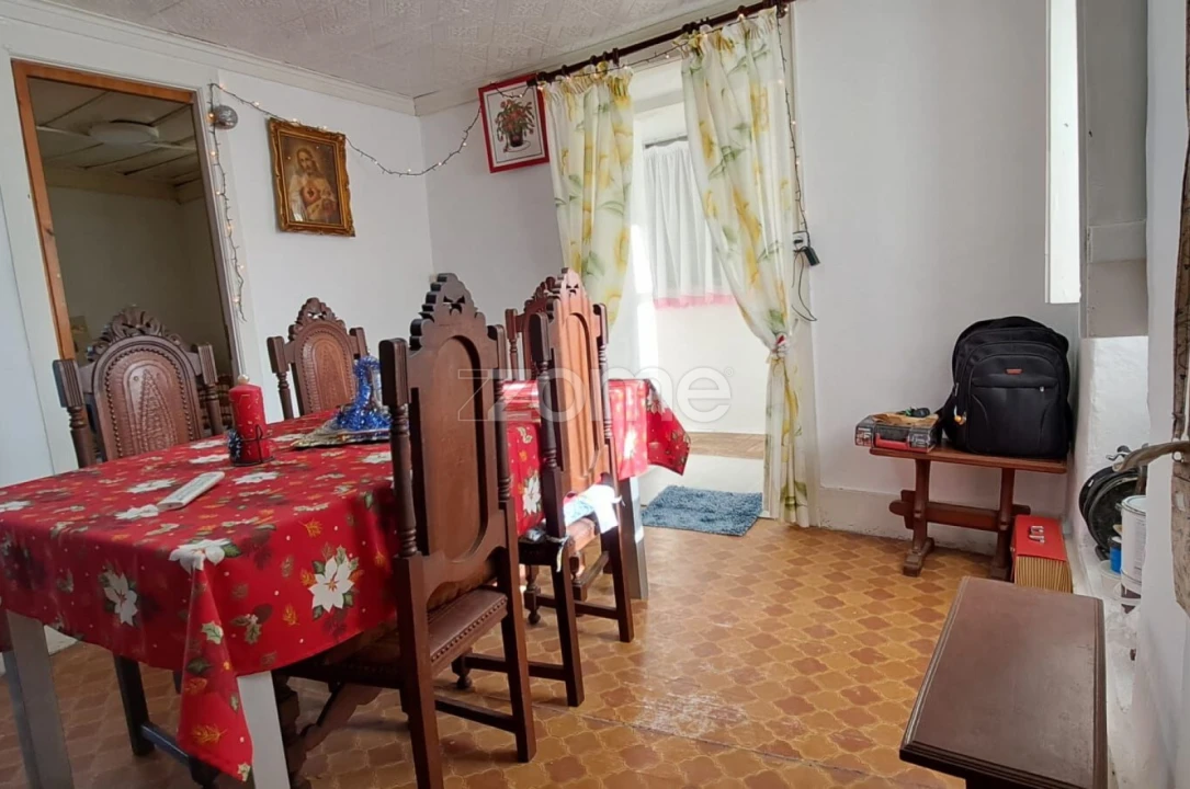 Moradia T3 para Venda em Almalagues Foto 24