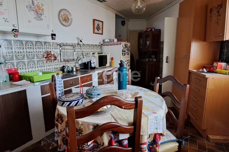 Moradia T3 para Venda em Almalagues Foto 18