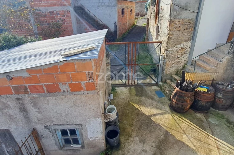 Moradia T3 para Venda em Almalagues Foto 30