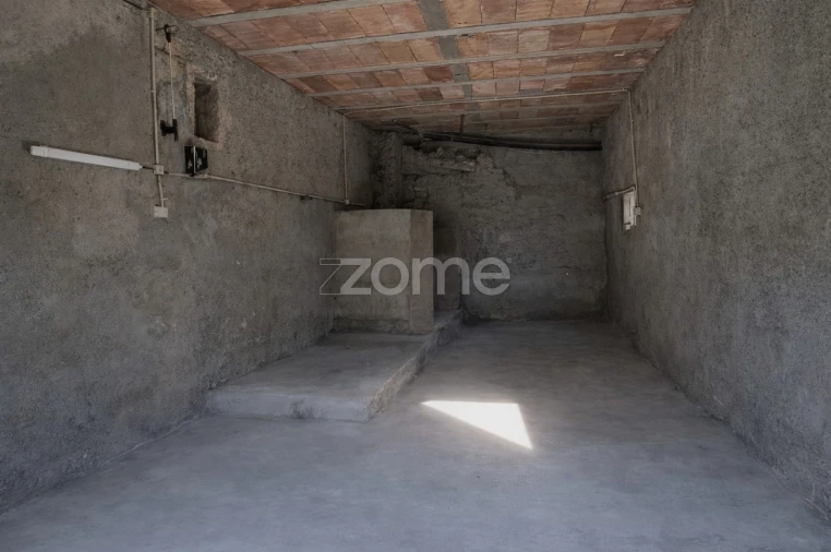 Moradia T3 para Venda em Almalagues Foto 19