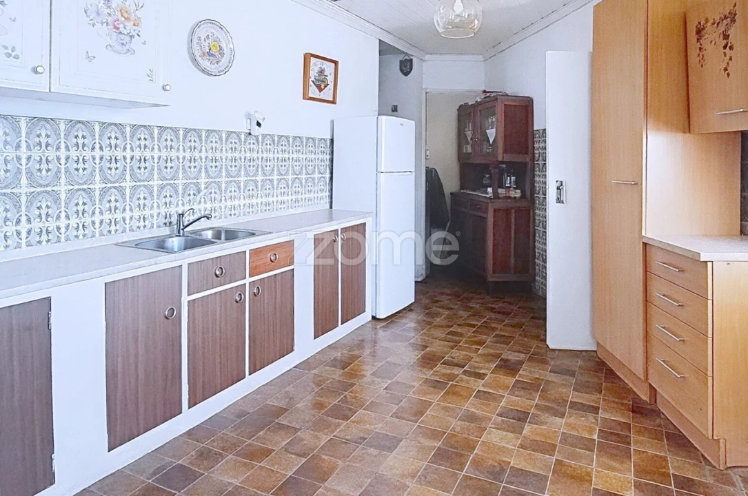 Moradia T3 para Venda em Almalagues Foto 13