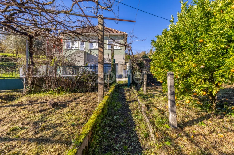 Moradia T1 para Venda em Santiago e São Simão de Litém e Albergaria dos Doze Foto 13