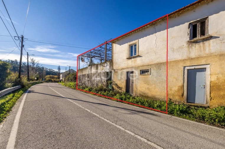 Moradia T1 para Venda em Santiago e São Simão de Litém e Albergaria dos Doze Foto 22